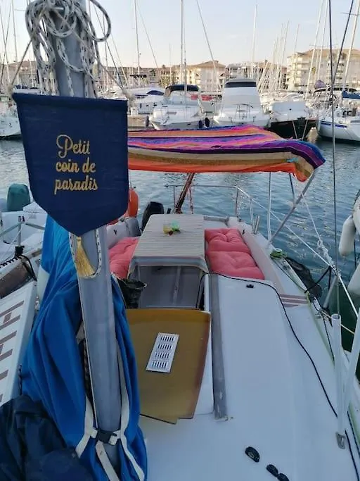 Jolis Voiliers De 6M Pour Experience Insolite Sur Port Frejus Et Port Santa Lucia St Raphael Hotel