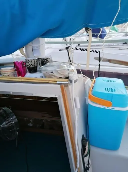 Jolis Voiliers De 6M Pour Experience Insolite Sur Port Frejus Et Port Santa Lucia St Raphael Hotell Båthotell