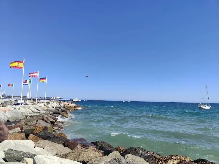 Jolis Voiliers De 6M Pour Experience Insolite Sur Port Frejus Et Port Santa Lucia St Raphael Hotel Botel